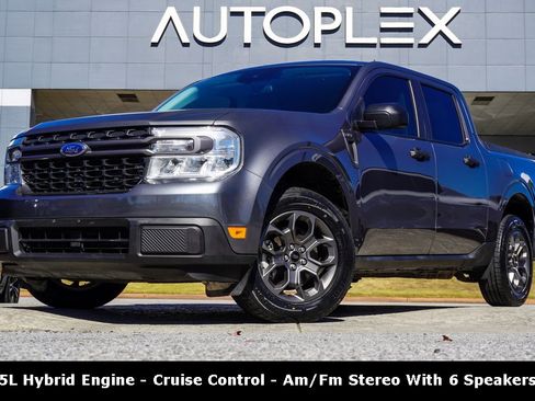 Used 2024 Ford Maverick XLT image 1