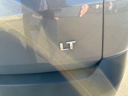 Used 2019 Chevrolet Traverse LT w/ LPO, Floor Liner Package image 9