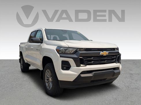 New 2024 Chevrolet Colorado LT w/ LT Convenience Package II image 5