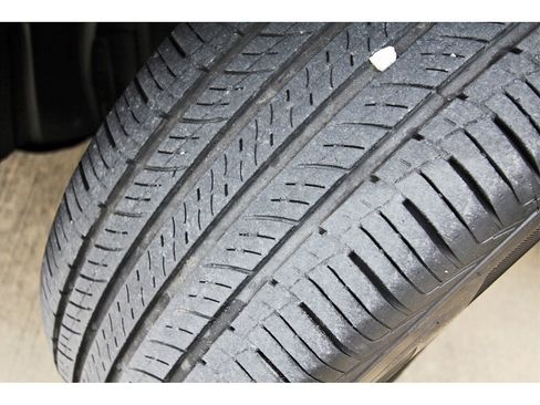 Used 2023 Honda Pilot LX image 37