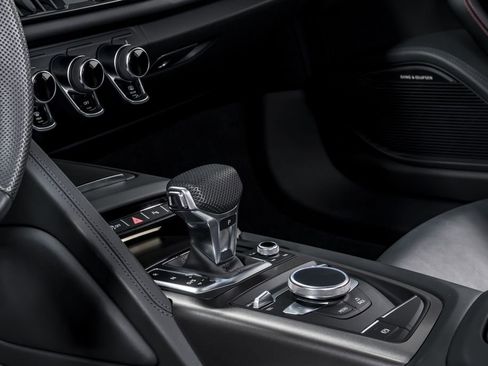 Used 2020 Audi R8 V10 image 21