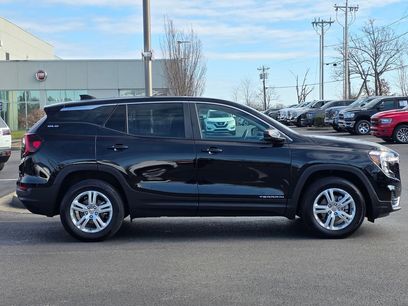Used 2024 GMC Terrain SLE