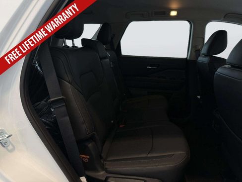 New 2026 Nissan Pathfinder SL w/ Cargo Package FWD image 31