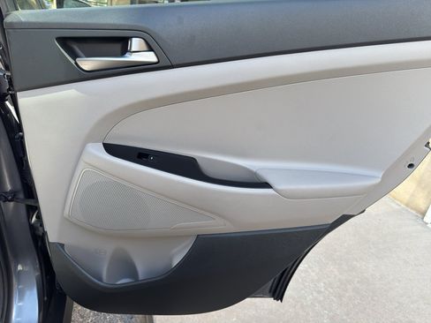 Used 2018 Hyundai Tucson SE FWD image 30