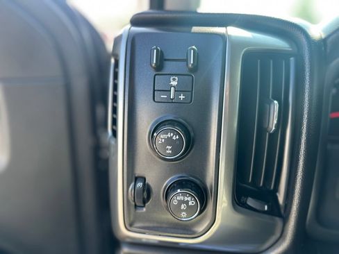 Used 2018 Chevrolet Silverado 1500 LT w/ All Star Edition AWD/4WD image 25