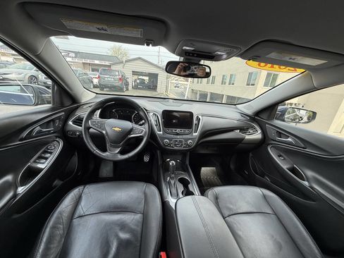 Used 2016 Chevrolet Malibu LT w/ Leather Package image 12