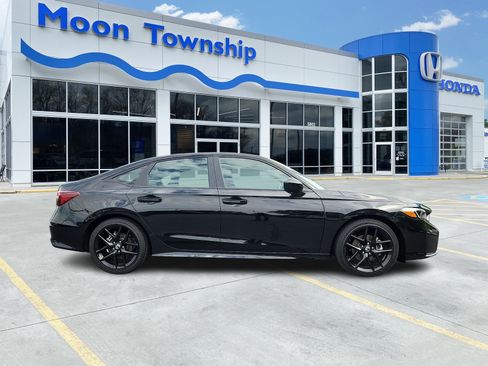 Used 2025 Honda Civic Sport image 7