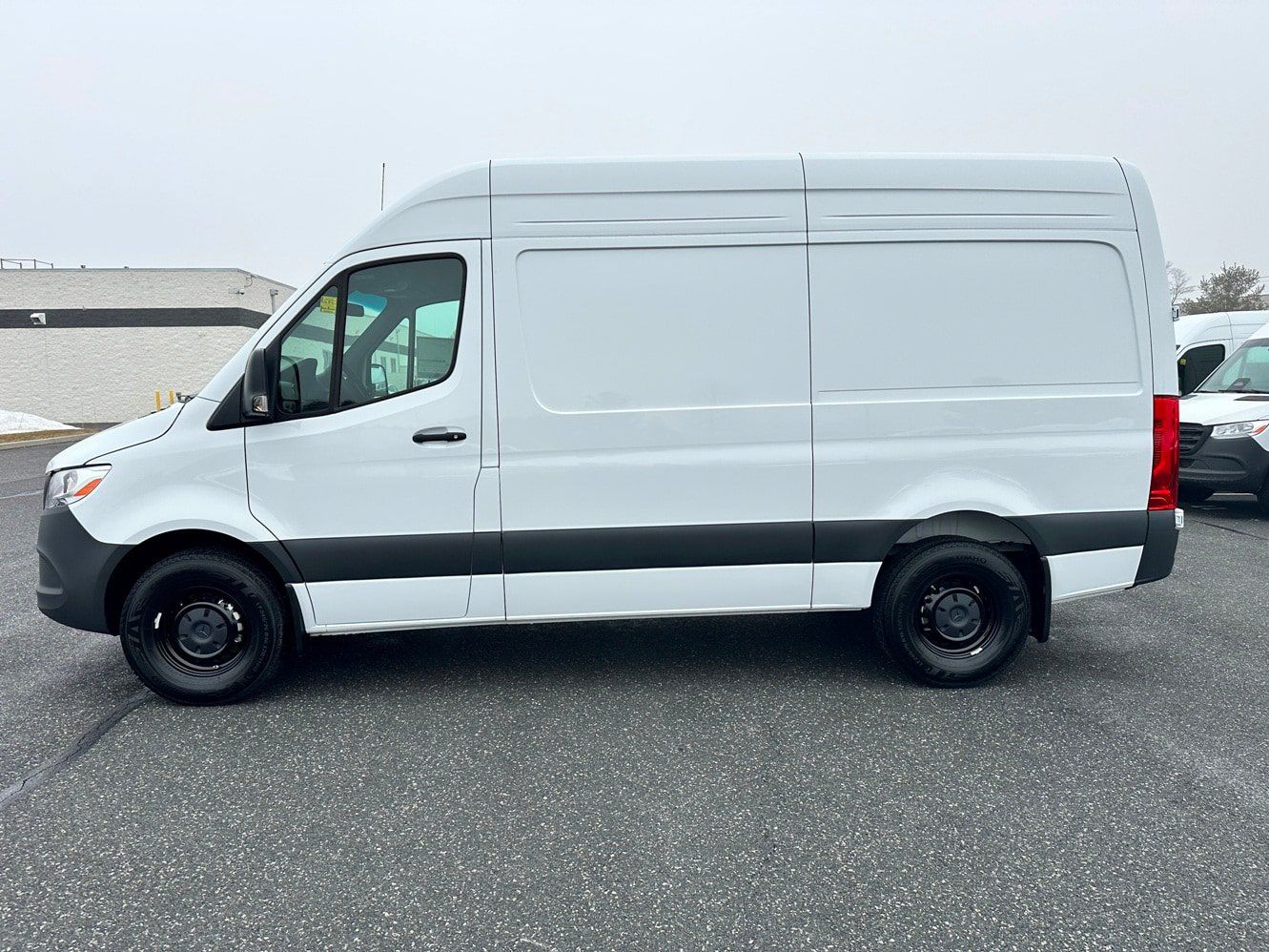 Used 2025 Mercedes-Benz Sprinter 2500 image 7