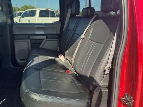 Used 2018 Ford F150 XLT w/ Equipment Group 302A Luxury image 9