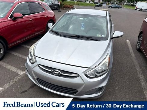 Used 2016 Hyundai Accent SE FWD image 1
