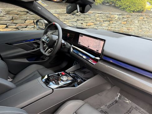 Used 2026 BMW M5 AWD/4WD image 22