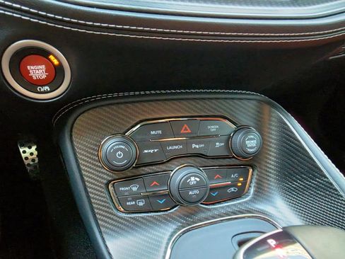 Used 2022 Dodge Challenger SRT Hellcat RWD image 15