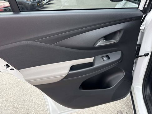 Used 2026 Buick Envista Avenir FWD image 29