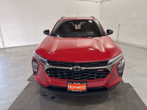 New 2026 Chevrolet Trax RS w/ Sunroof Package image 2