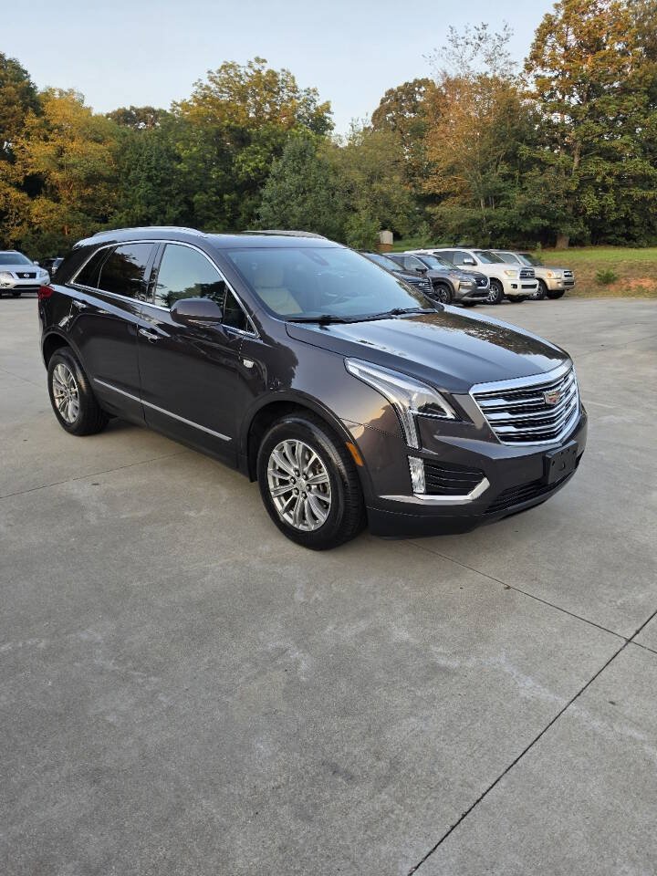 Used 2017 Cadillac XT5 Luxury w/ Driver Awareness Package AWD/4WD image 8