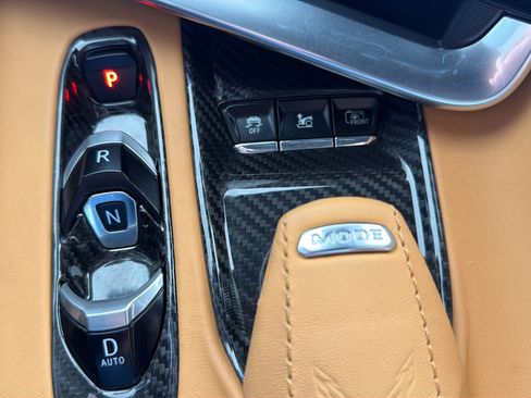 Used 2025 Chevrolet Corvette Stingray Premium Cpe w/ Z51 Performance Package RWD image 23