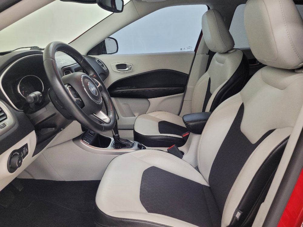 Used 2019 Jeep Compass Latitude w/ Popular Equipment Group FWD image 17