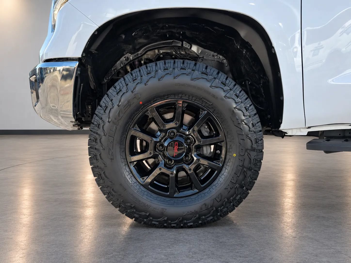 Used 2015 Toyota Tundra SR5 AWD/4WD image 23