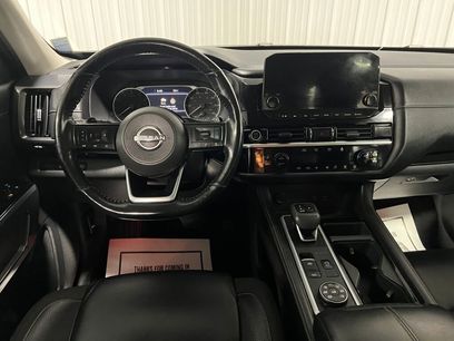 Used 2022 Nissan Pathfinder SL