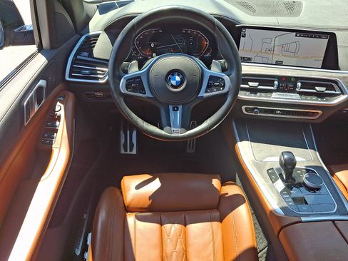 Used 2022 BMW X5 xDrive40i w/ M Sport Package AWD/4WD image 12
