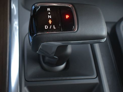 New 2026 Chevrolet Silverado 1500 High Country w/ Midnight Edition AWD/4WD image 23