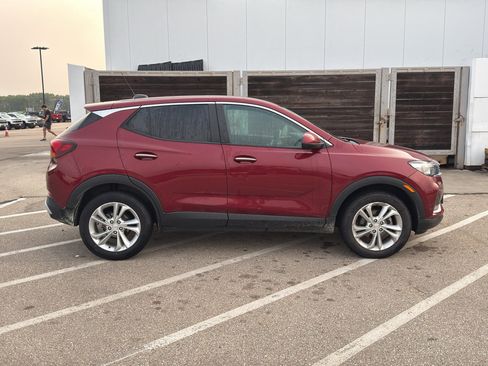 Used 2022 Buick Encore GX Preferred w/ Cold Weather Comfort Package AWD/4WD image 7