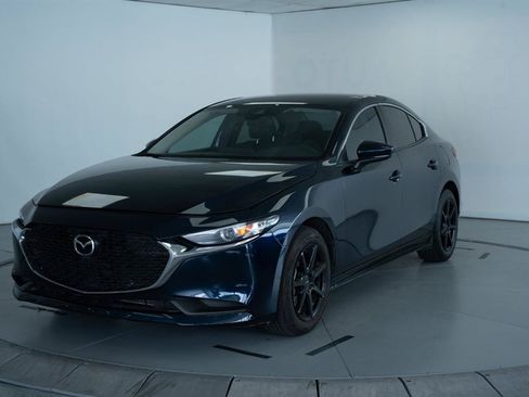 Used 2021 MAZDA MAZDA3 s FWD image 3