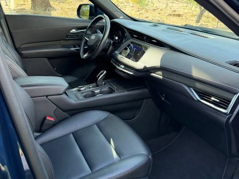 Used 2020 Cadillac XT4 Sport w/ Cold Weather Package FWD image 8