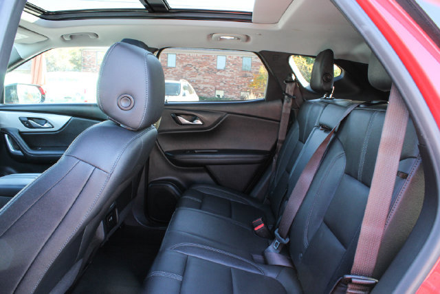 Used 2021 Chevrolet Blazer LT w/ Midnight/Sport Edition FWD image 31