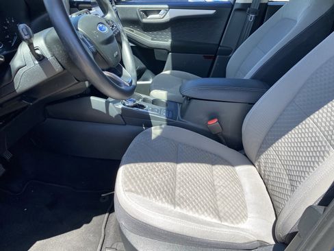 Used 2020 Ford Escape SE FWD image 9