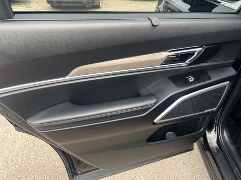 Certified 2022 Kia Telluride EX w/ EX Premium Package image 11