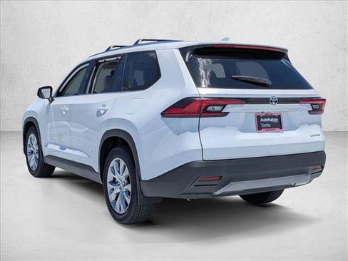 New 2026 Toyota Grand Highlander FWD image 9