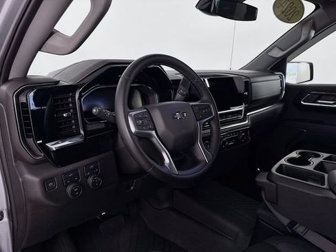 Used 2024 Chevrolet Silverado 1500 RST AWD/4WD image 9