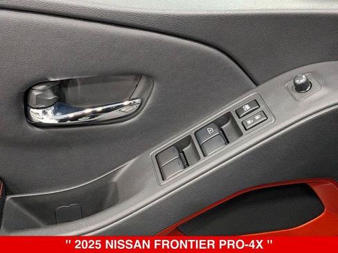 Certified 2025 Nissan Frontier PRO-4X AWD/4WD image 16