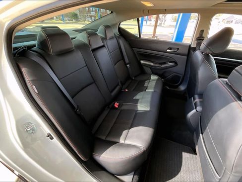 Used 2024 Nissan Altima 2.5 SR w/ SR Premium Package image 20