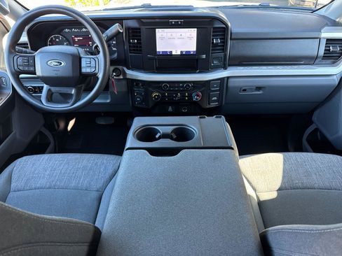 Certified 2025 Ford F250 XLT w/ FX4 Off-Road Package image 21