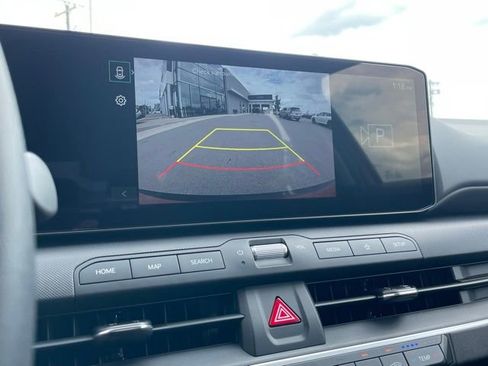 New 2025 Kia K4 LXS image 14