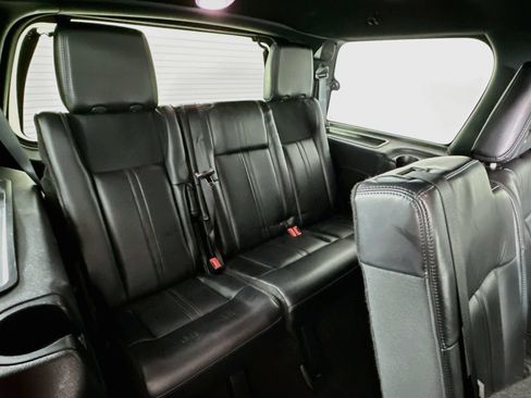 Used 2015 Lincoln Navigator 4WD image 29