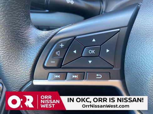 Used 2024 Nissan Sentra SV image 23