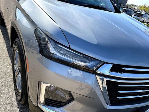Used 2023 Chevrolet Traverse LT AWD/4WD image 28