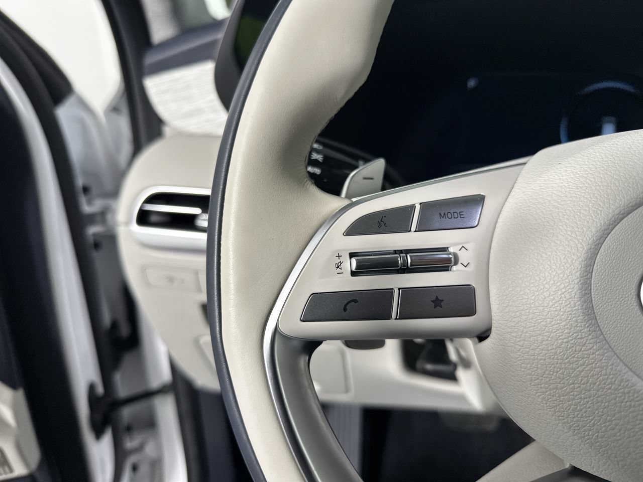 Used 2025 Hyundai Palisade Calligraphy AWD/4WD image 6