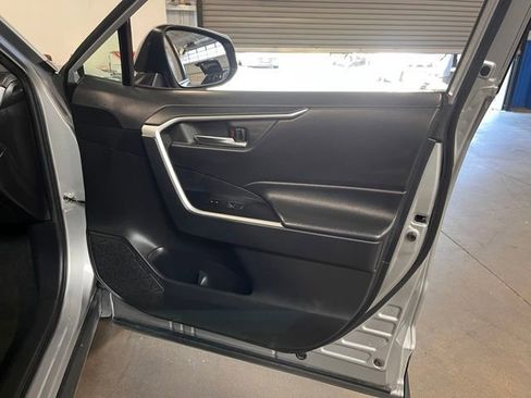 Used 2024 Toyota RAV4 XLE FWD image 12