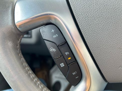 Used 2015 Chevrolet Traverse LTZ image 21