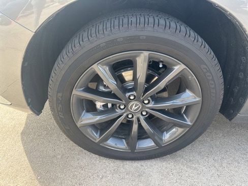 Certified 2025 Acura RDX SH-AWD w/ Advance Package image 5