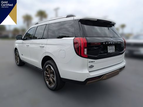 Certified 2025 Ford Expedition King Ranch AWD/4WD image 9