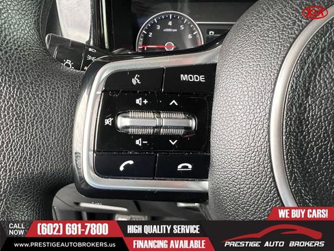 Used 2022 Kia Sorento LX image 27