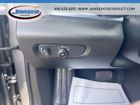 Certified 2023 Chevrolet Traverse Premier FWD image 17