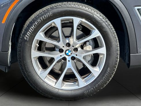 Used 2022 BMW X5 xDrive40i w/ Premium Package AWD/4WD image 26
