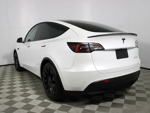 Used 2022 Tesla Model Y Performance image 30
