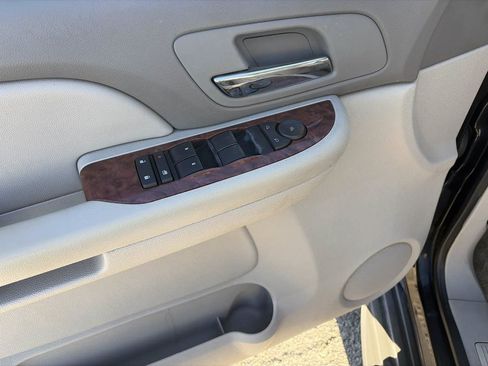 Used 2007 Chevrolet Tahoe LT AWD/4WD image 7